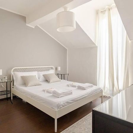 Sky-View Flat In Milan Appartement Buitenkant foto