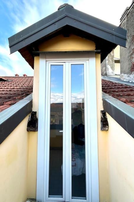Sky-View Flat In Milan Appartement Buitenkant foto